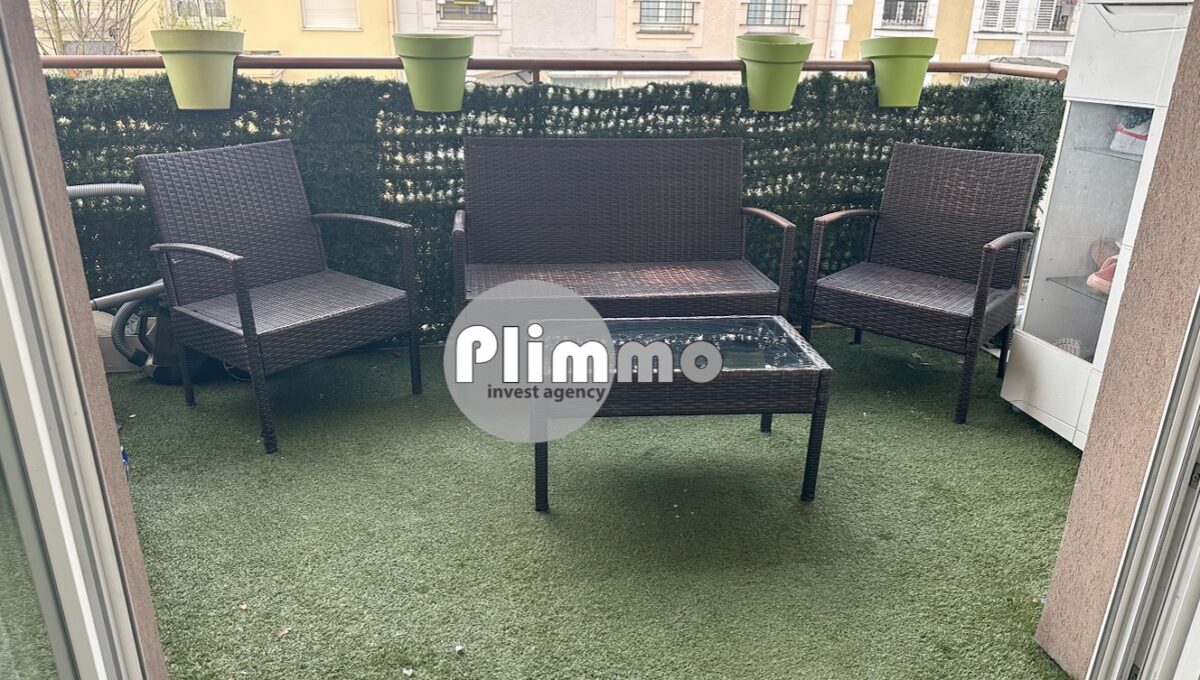 TERRASSE MOBILIER
